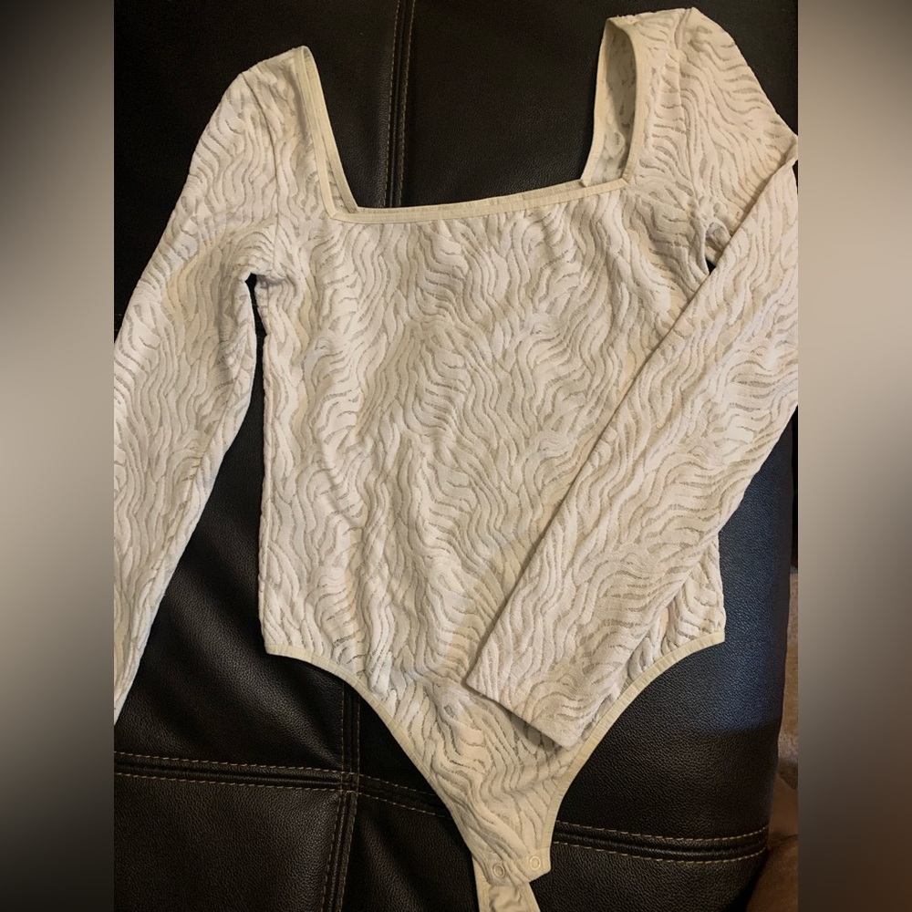 Babaton Textured Cream Long Sleeve Bodysuit